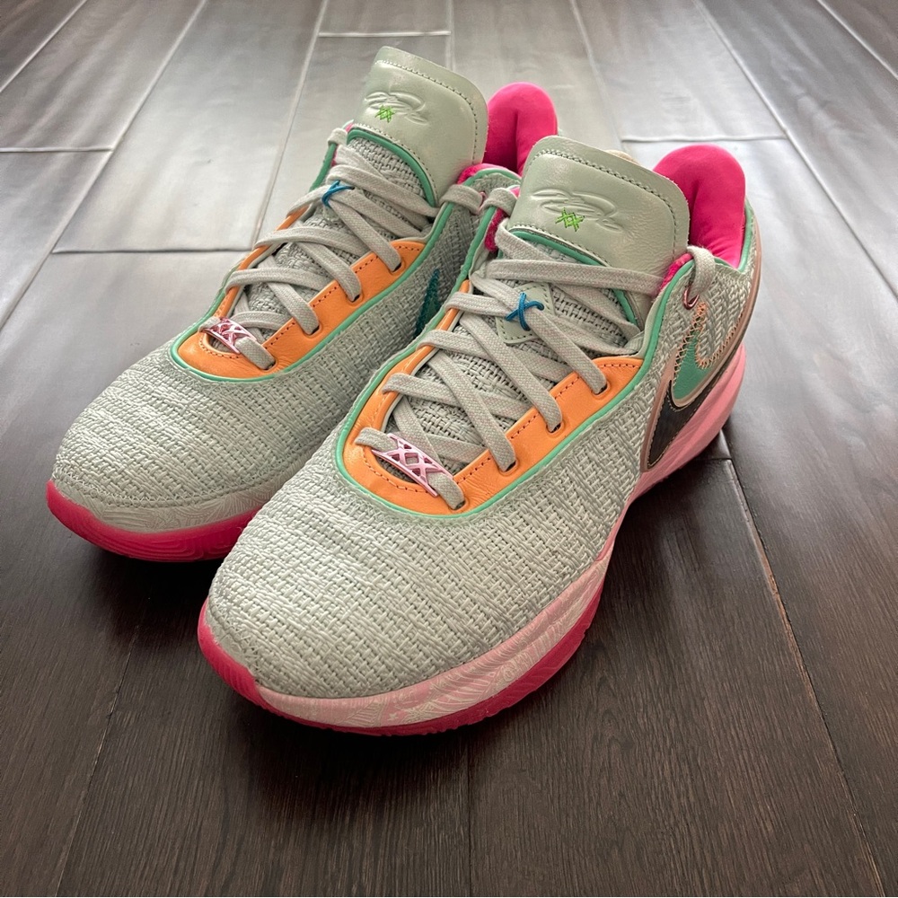 Nike LeBron 20 Time Machine Men’s 10.5